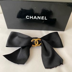 Chanel black satin ribbon bow hair barrette/ hair clip
